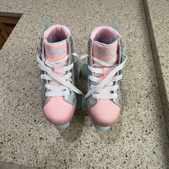 Skechers 
Twinkle Toes: Shuffle 4 Wheeler - Unicorn Soaring - Picture 7 of 11